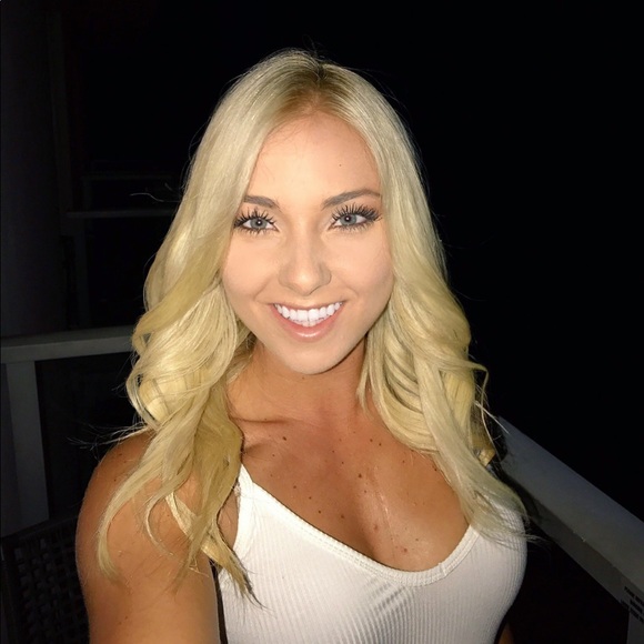 Meet your Posher, Kiana - Picture 1 of 1